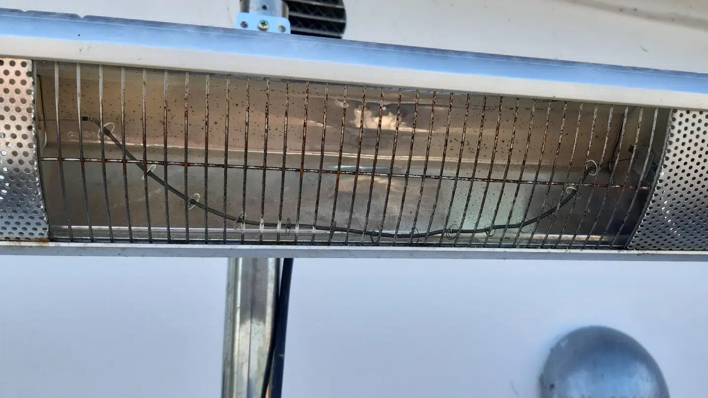 Det var glasset i terrassevarmeren, der eksploderede. Foto: Privat