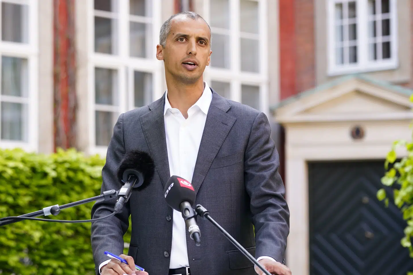 Udlændinge- og integrationsminister Mattias Tesfaye (S) har onsdag på et pressemøde fortalt, at det nye udrejsecenter placeres på et tidligere asylcenter på Langeland. Martin Sylvest/Ritzau Scanpix