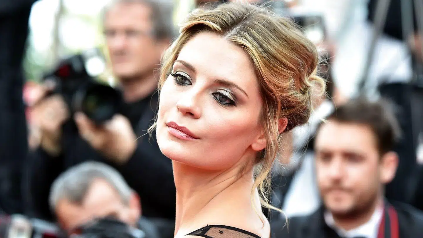 Mischa Barton.