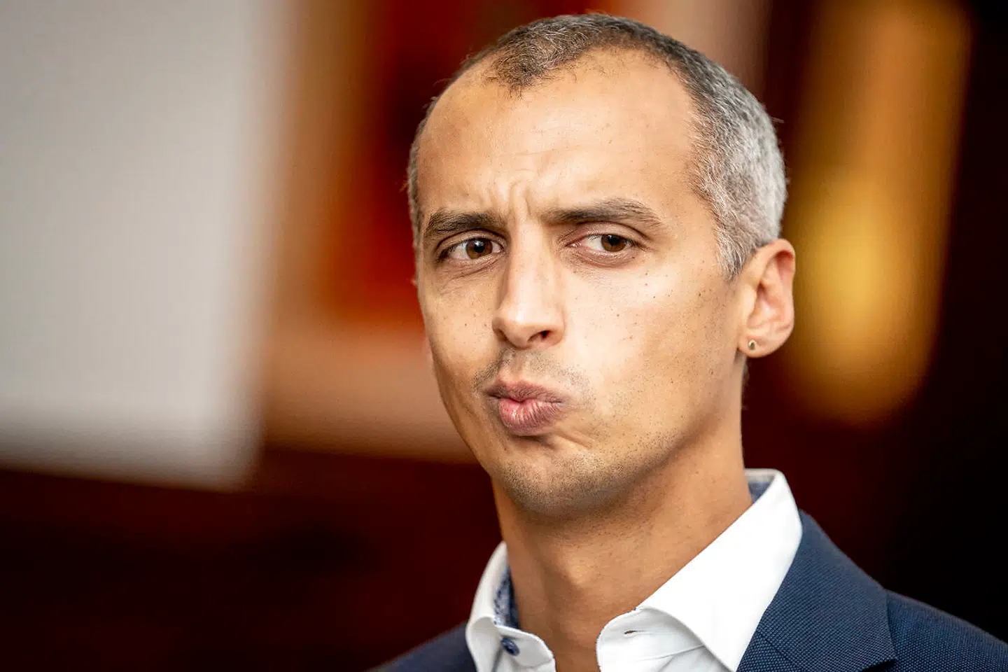 Udlændinge- og integrationsminister Mattias Tesfaye (S) før samråd om parallelsamråd i muslimske kulturer på Christiansborg, tirsdag den 27. oktober 2020. Udlændinge- og integrationsministeren skal blandt andet redegøre for, hvad regeringen agter at gøre ved, at der blandt andet i Odense findes imam-råd og parallelle retsinstanser, der tilsidesætter danske love og skikke.. (Foto: Mads Claus Rasmussen/Ritzau Scanpix)