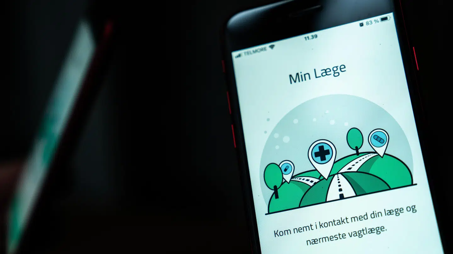 Oplever man små symptomer, kan de godt drukne i hverdagen, og det gælder særligt i en tid, hvor coronaepidemien sidder på sundhedsdagsordenen, mener Janne Bigaard, som er overlæge hos Kræftens Bekæmpelse.