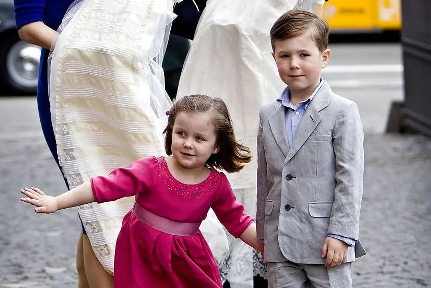 Mange husker nok stadig, hvordan den femårige prins Christian havde sit hyr med at holde styr på sin meget livlige halvandet år yngre lillesøster, da prins Vincent og prinsesse Josephine skulle døbes i 2011.