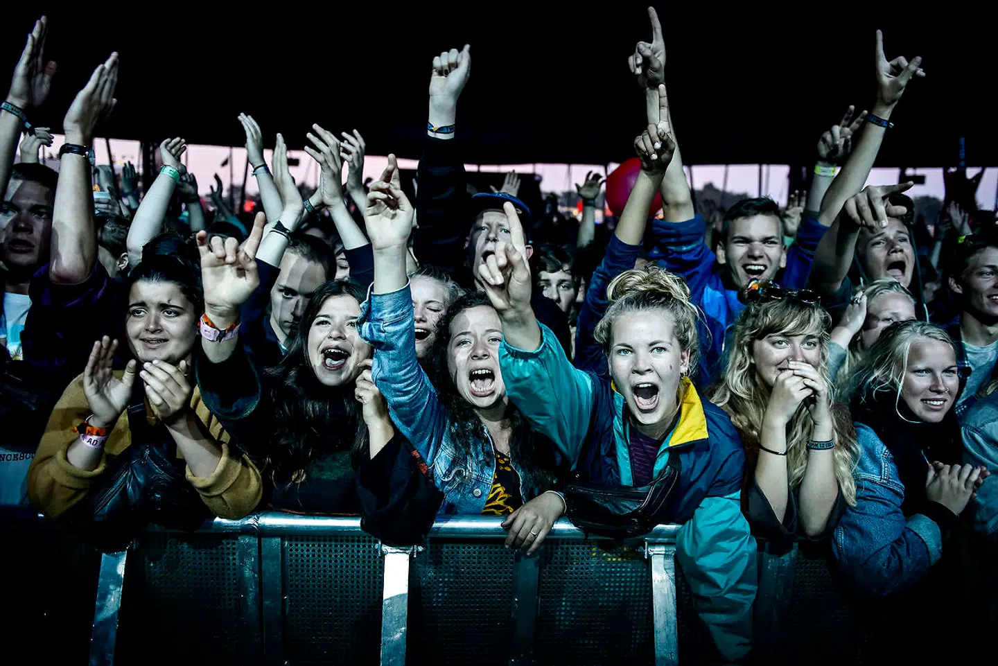 Mø, aka Karen Marie Ørsted, er vant til at spille for et syngende og dansende publikum. Mandag i Odense var det et siddende publikum, der tog imod hende på Mulernes Legatskole. Arkivfoto: Torkil Adsersen/Scanpix 2013.