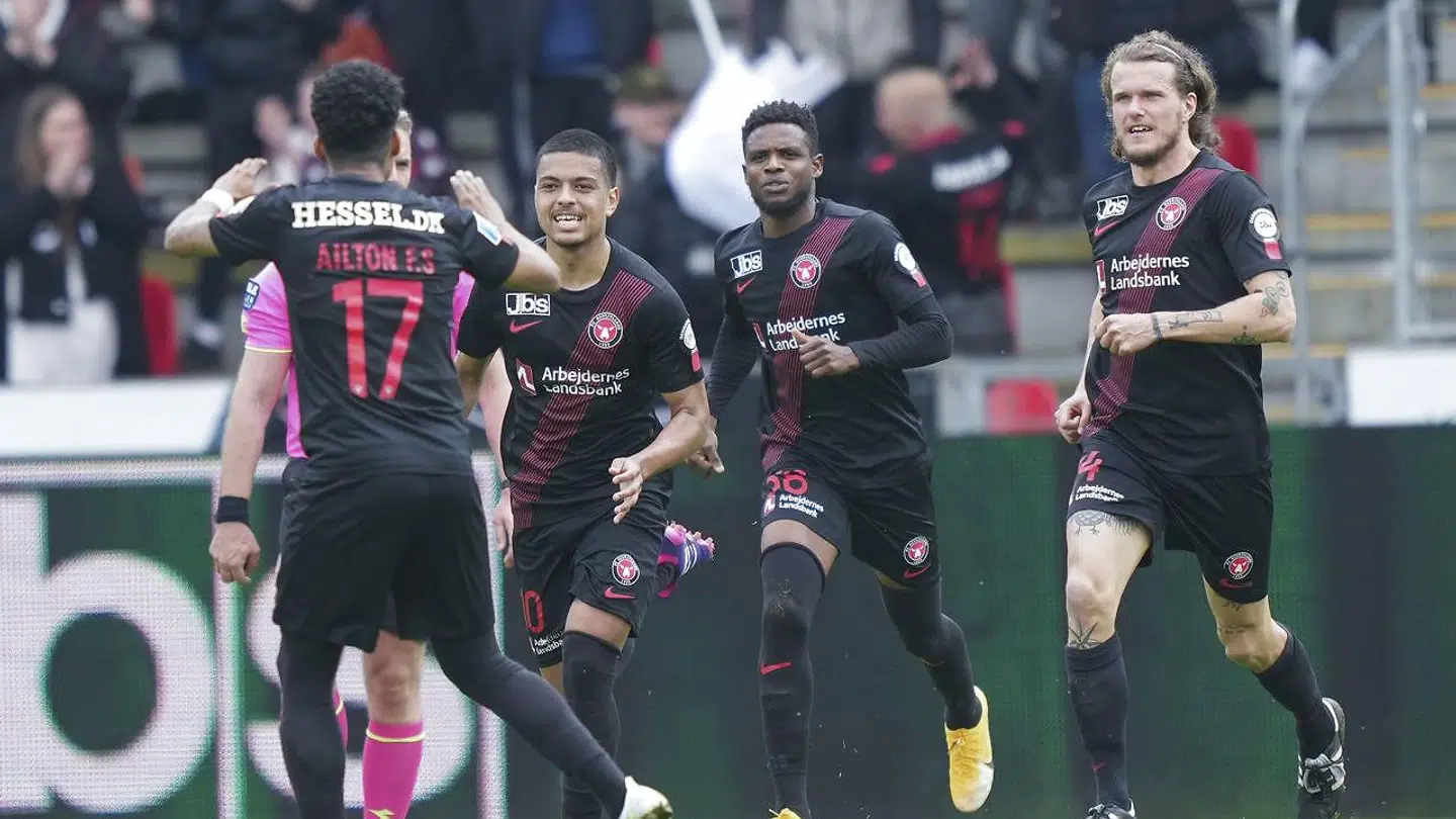 FC Midtjylland er favoritter til guldet, men meget kan ske endnu.