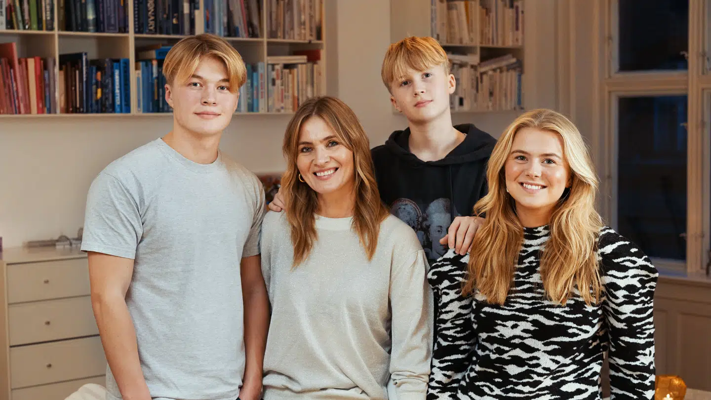 Anne Sofie Espersen med de tre børn, Sylvester, Sulajma og Buster.