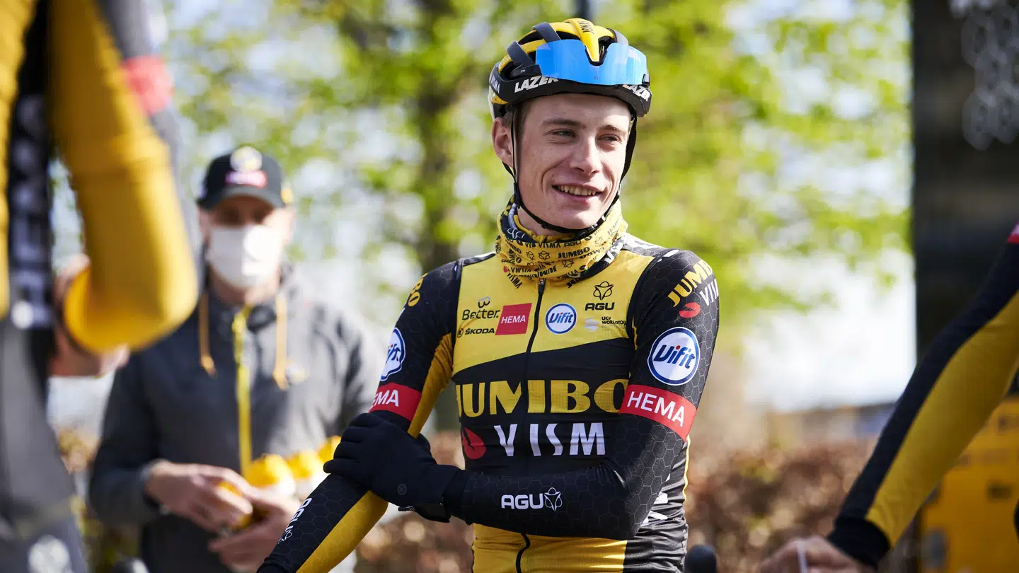 24-årige Jonas Vingegaard kører for Team Jumbo-Visma.