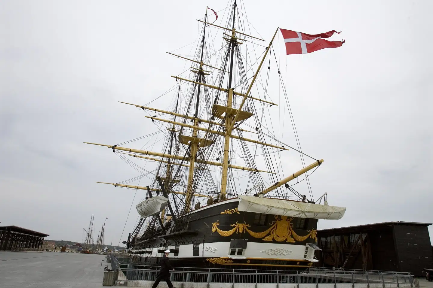 Fregatten Jylland blev søsat i 1860 som et krigsskib med 44 kanoner, dampmaskine og et mandskab på 437 sømænd. Skibet er i dag museumsskib i Ebeltoft og regnes for at være verdens længste bevarede træskib. (Arkivfoto) Henning Bagger/Ritzau Scanpix