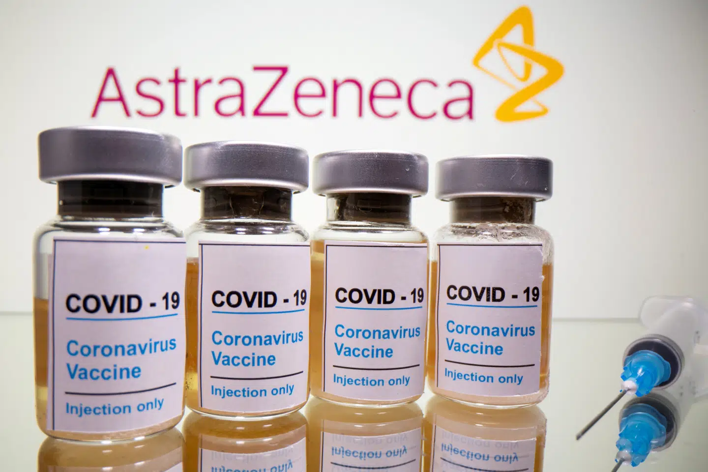 AstraZeneca bliver fjernet fra Norges vaccinationsprogram på grund af vaccinens sjældne, men alvorlige bivirkninger (Arkivfoto). Dado Ruvic/Reuters