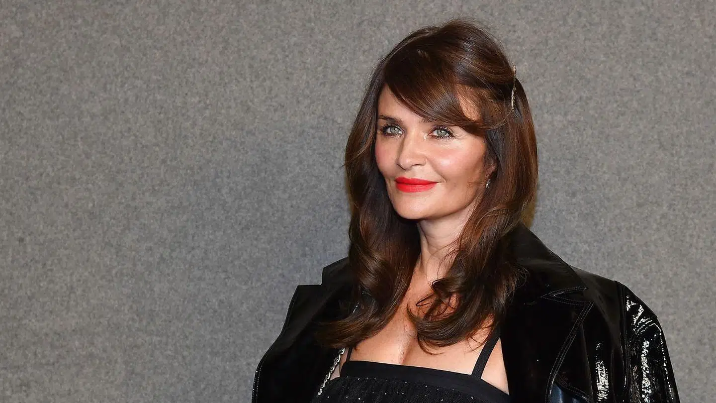 52-årige Helena Christensen har rig erfaring fra modelbranchen, som nevøen nu også er en del af.