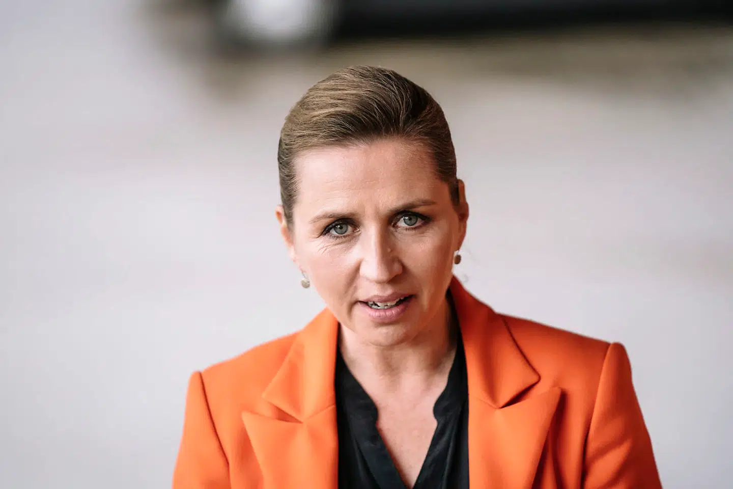 Statsminister Mette Frederiksen til doorstep efter besøget på Rudbækshøj Plejehjem i Middelfart Kommune, torsdag den 6. maj 2021.. (Foto: Emil Helms/Ritzau Scanpix)
