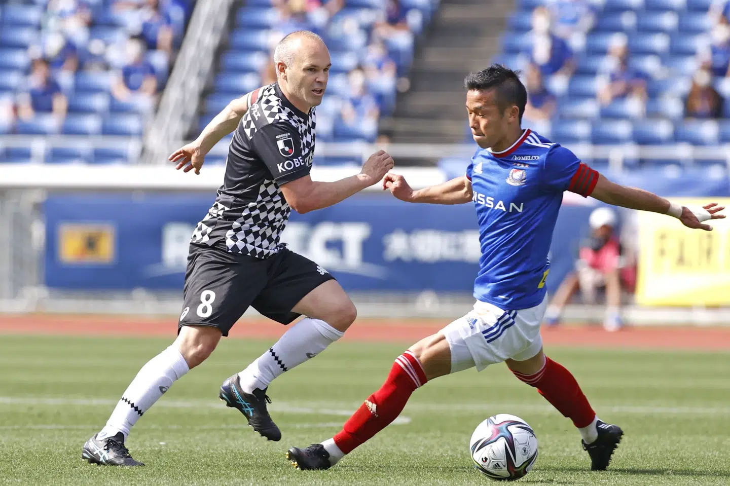 Andrés Iniesta skiftede for tre år siden fra FC Barcelona til japansk fodbold. Der tager teknikeren to sæsoner mere. Unknown/Ritzau Scanpix