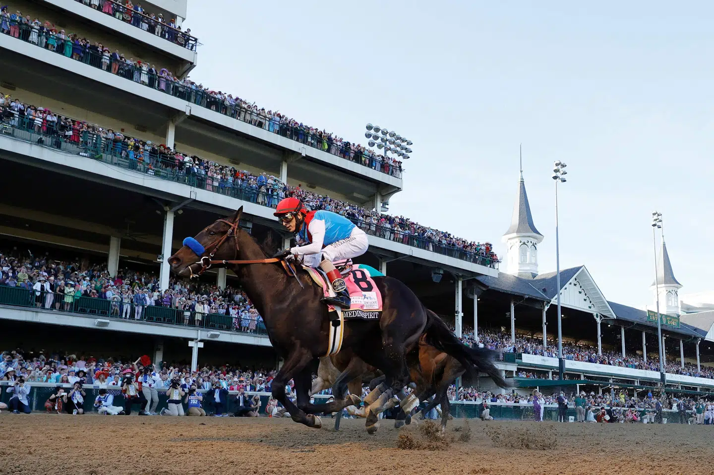 Hesten Medina Spirit har afleveret en positiv dopingprøve efter sejren i det store hestevæddeløb Kentucky Derby. (Arkivfoto) Tim Nwachukwu/Ritzau Scanpix