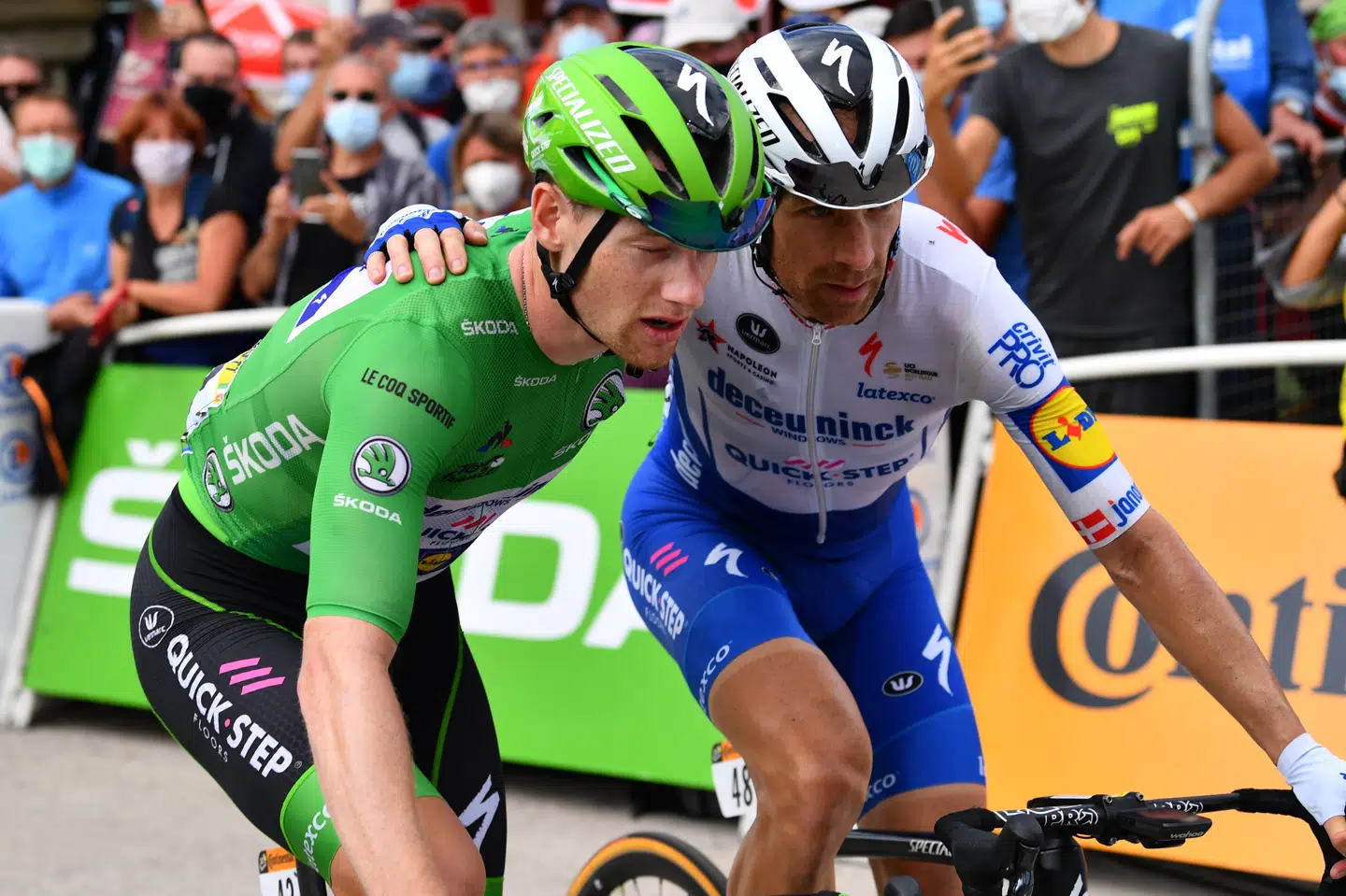 Sam Bennett (i grønt) og Michael Mørkøv (i hvidt) har udgjort en stærk duo hos Quick-Step. Her ses de under sidste års Tour de France. Bennett vandt den afsluttende etape på Champs-Élysées. Stuart Franklin/Reuters