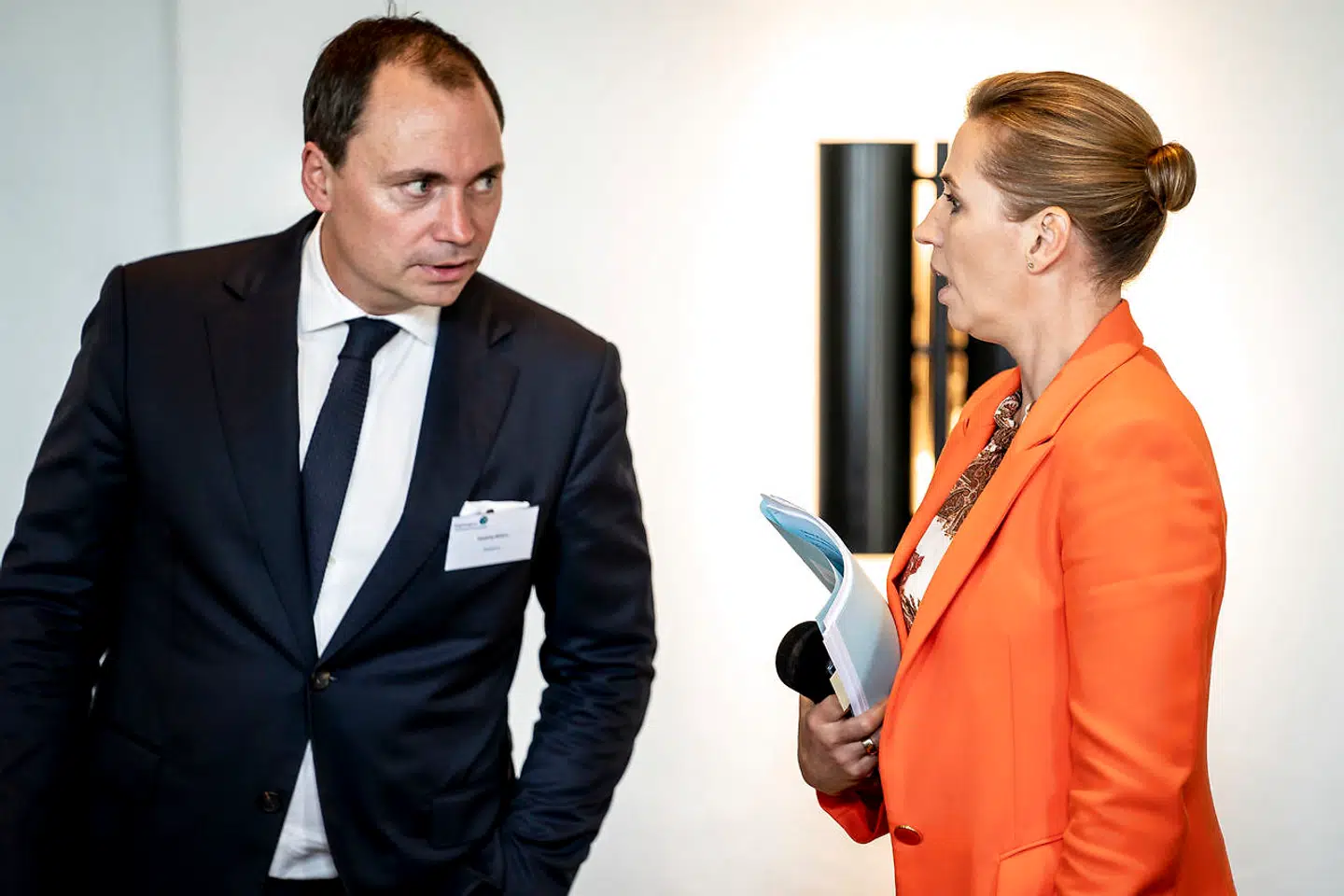 Tommy Ahlers (V) og statsminister Mette Frederiksen (S) før møde, hvor statsministeren er vært ved et møde for Grønt Erhvervsforum. Venstre kom for sent ind i den vigtige klimakamp, siger klimaordfører Tommy Ahlers. (Foto: Mads Claus Rasmussen/Ritzau Scanpix)
