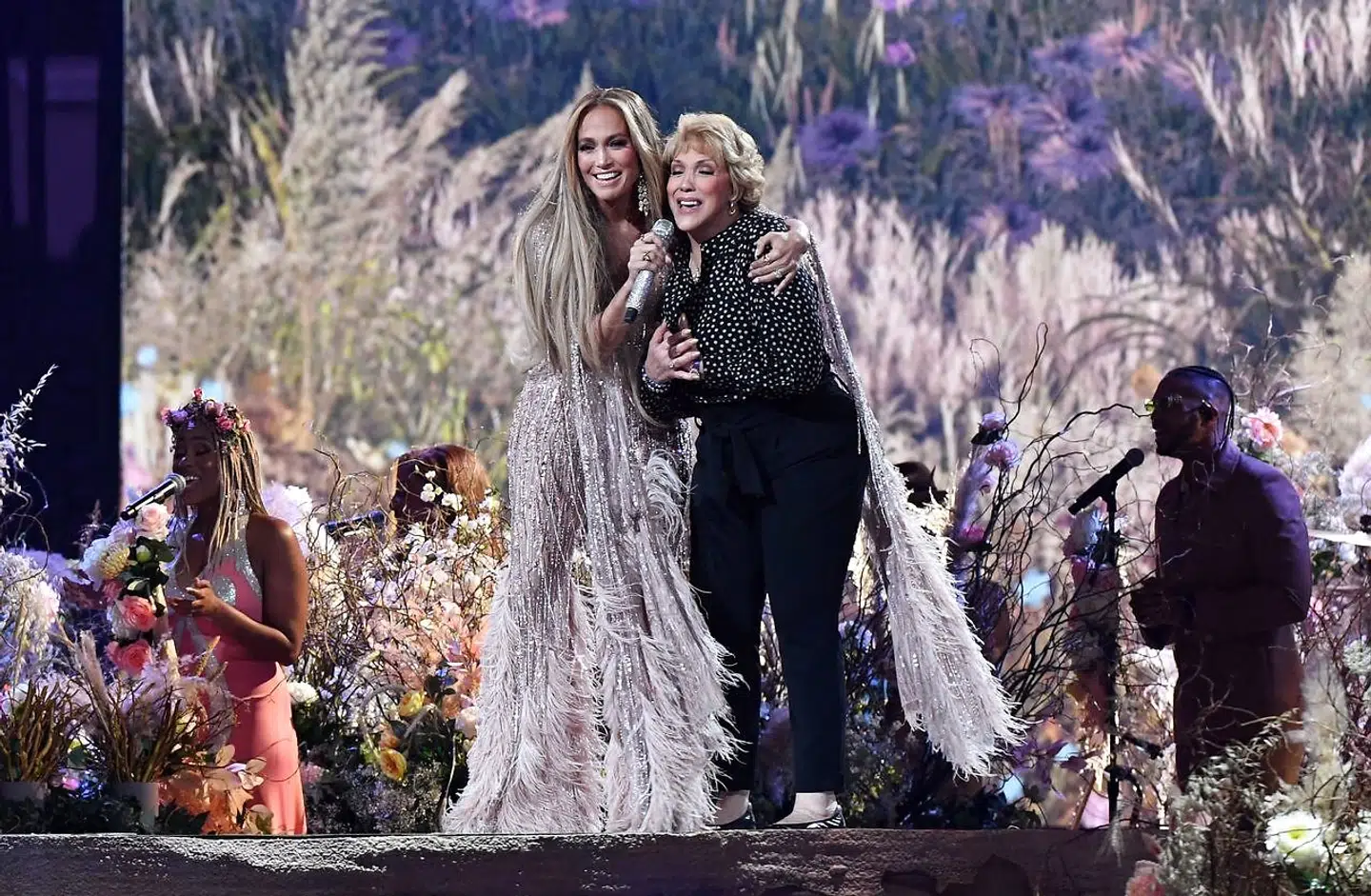 Jennifer Lopez havde sin mor med på scenen.