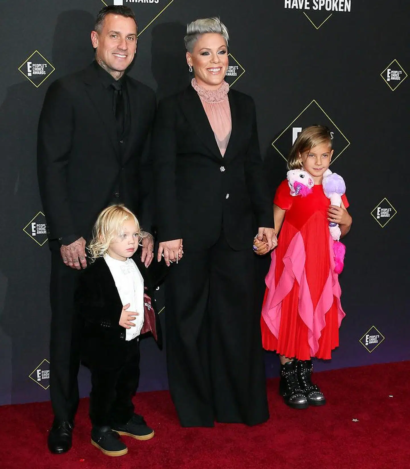 Pink med sin mand Carey Hart og deres børn Willow Sage Hart og Jameson Moon Hart.