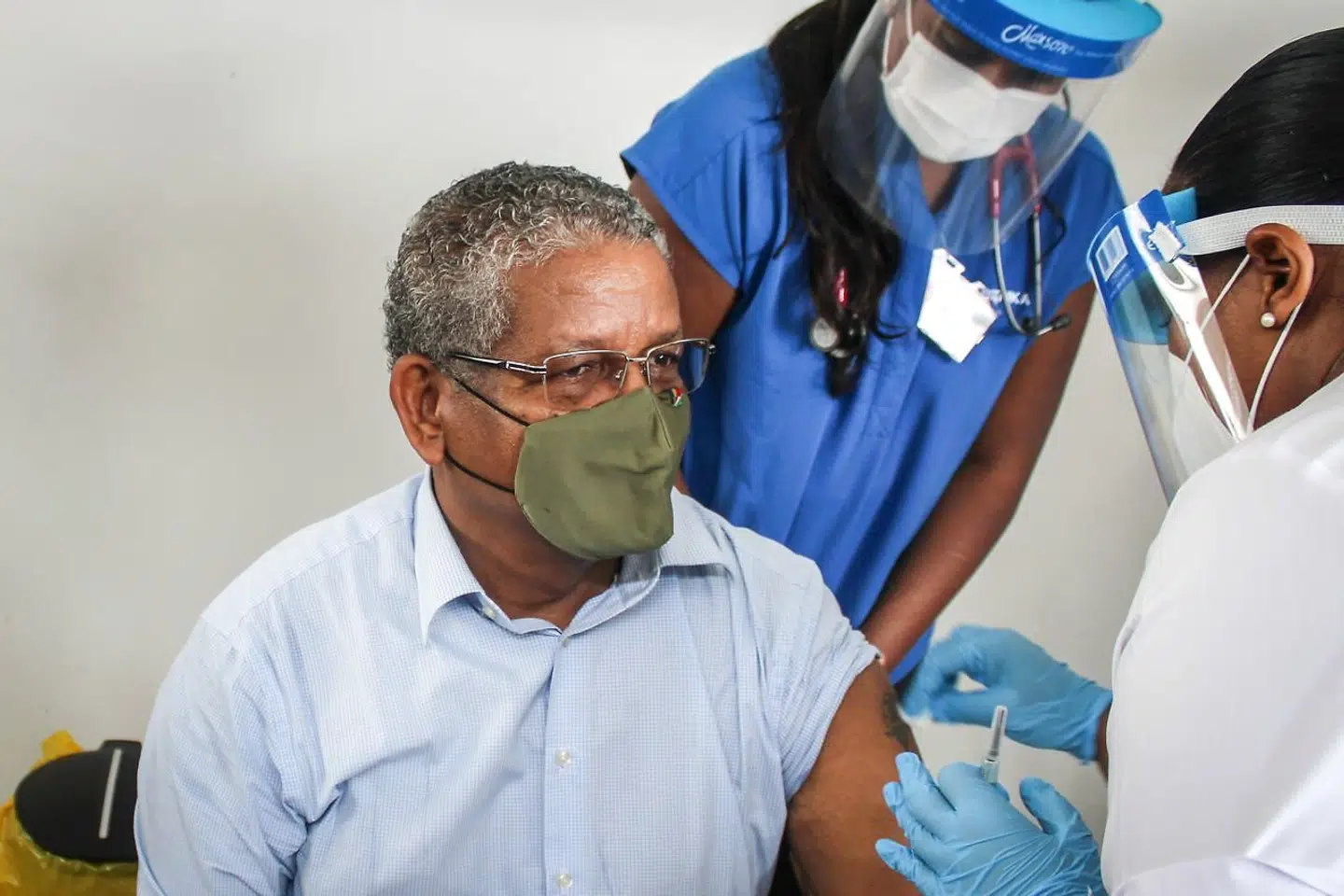 Præsident Wavel Ramkalawan gik selv foran i vaccinationsprogrammet og lod sig vaccinere i januar. (Arkivfoto)