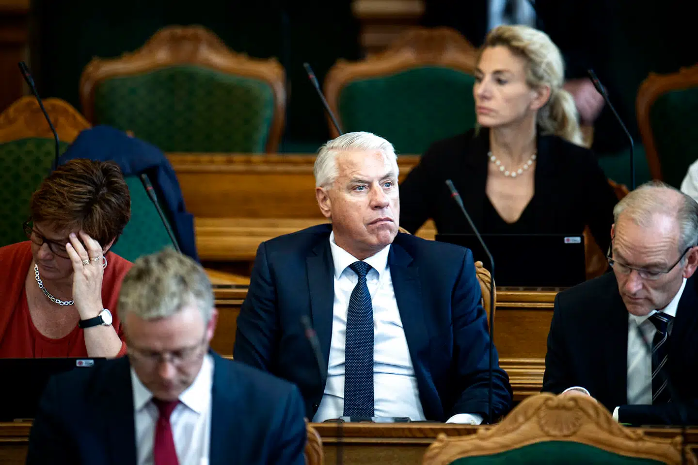 Folketingsmedlem Orla Østerby sprang ud som løsgænger i december 2020. Det skete efter en sag om grænseoverskridende adfærd mod en konservativ partikollega, folketingsmedlem Brigitte Klintskov Jerkel.