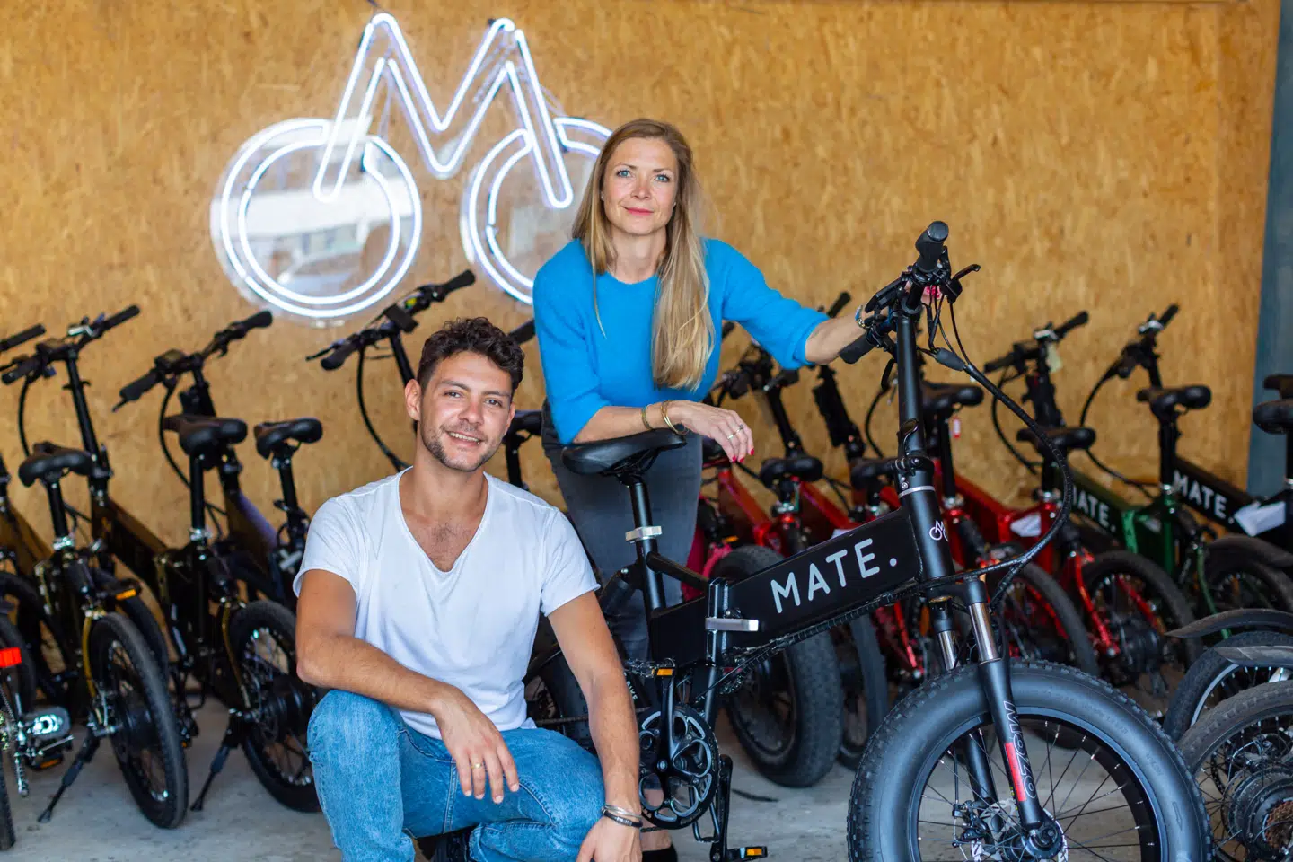Siden 2016 har et dansk søskendepar produceret elcyklen Mate. Nu er den slået igennem blandt stjerner i Hollywood, og rapperen Jay-Z har investeret i firmaet. PR-foto.