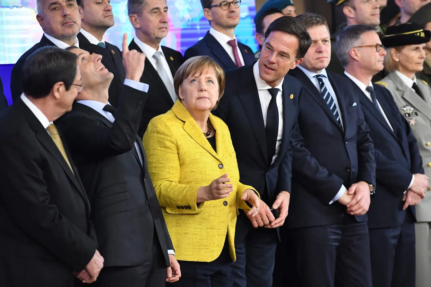 Tre tredjelande - USA, Norge, Canada - bliver del af forsvarsprojekt i EU. Forsvarsminister Trine Bramsen mener ikke, at Danmark går glip af noget: Disse projektarbejder ser jeg heller ikke som udslagsgivende i forhold til at sige, at det går ud over Danmarks sikkerhed, eller at vi udsætter os selv for trusler, som andre lande ikke har. Dermed flytter det heller ikke noget til min eller regeringens holdning til forbeholdet. Emmanuel Dunand/Ritzau Scanpix