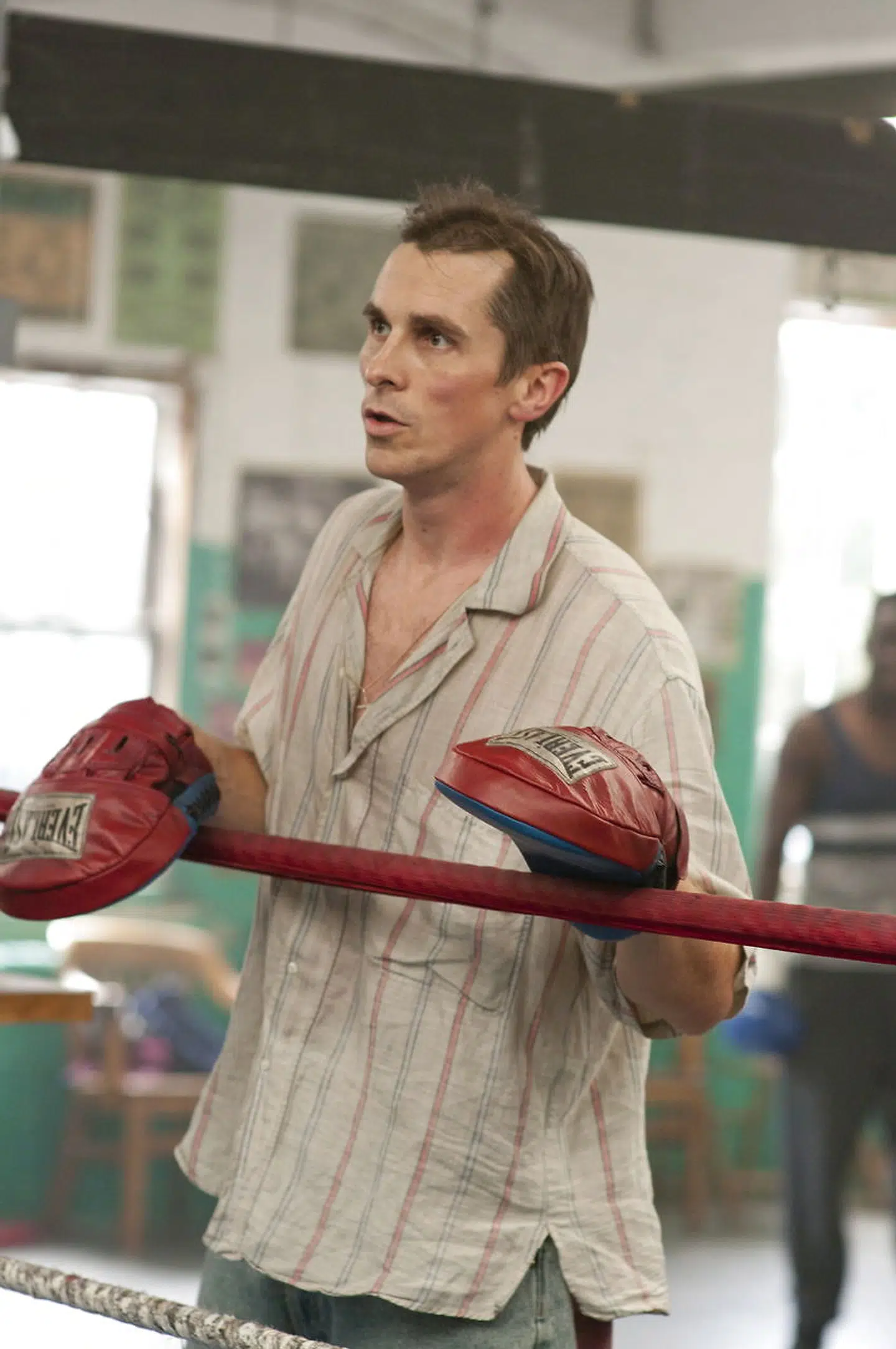 Christian Bale er også kendt for ekstremt vægttab- og forøgelser i forbindelser med sine roller. I filmen 'The Fighter' vejede han kun 65 kilo. EPA/JOJO WHILDEN / PARAMOUNT / HO EDITORIAL USE ONLY/NO SALES