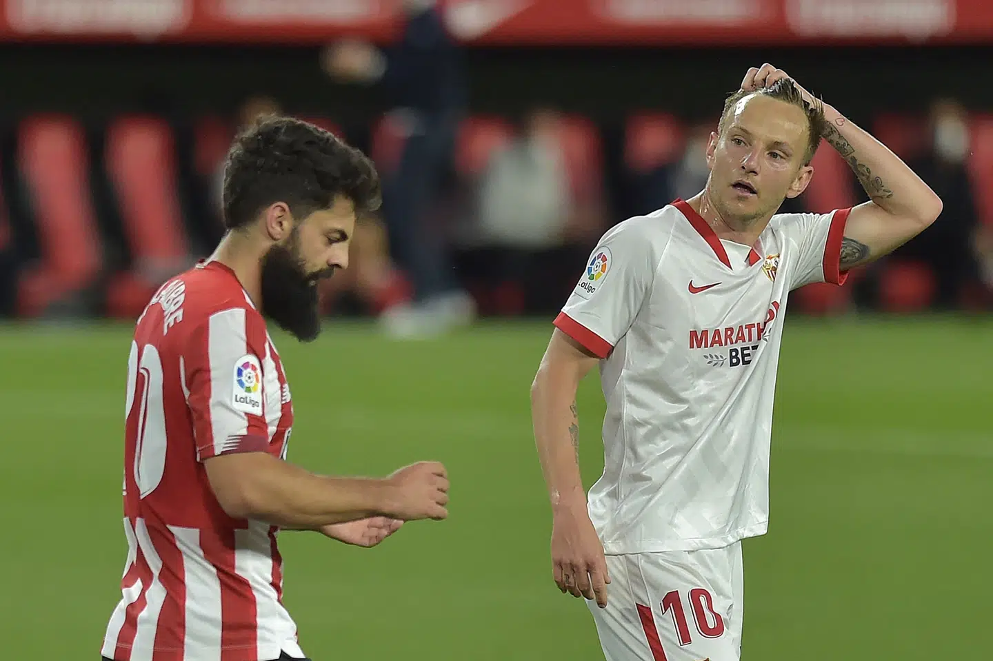Ivan Rakitic (til højre) og resten af Sevilla-mandskabet har langt til et spansk mesterskab efter nederlag til Athletic Bilbao. Cristina Quicler/Ritzau Scanpix