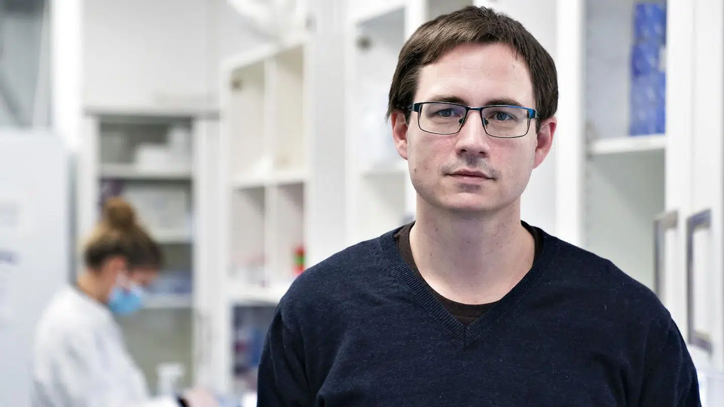 Professor Mads Albertsen og hans forskerhold står for at gensekventere positive coronaprøver, så man kan undgå, at mutationer spreder sig i samfundet.