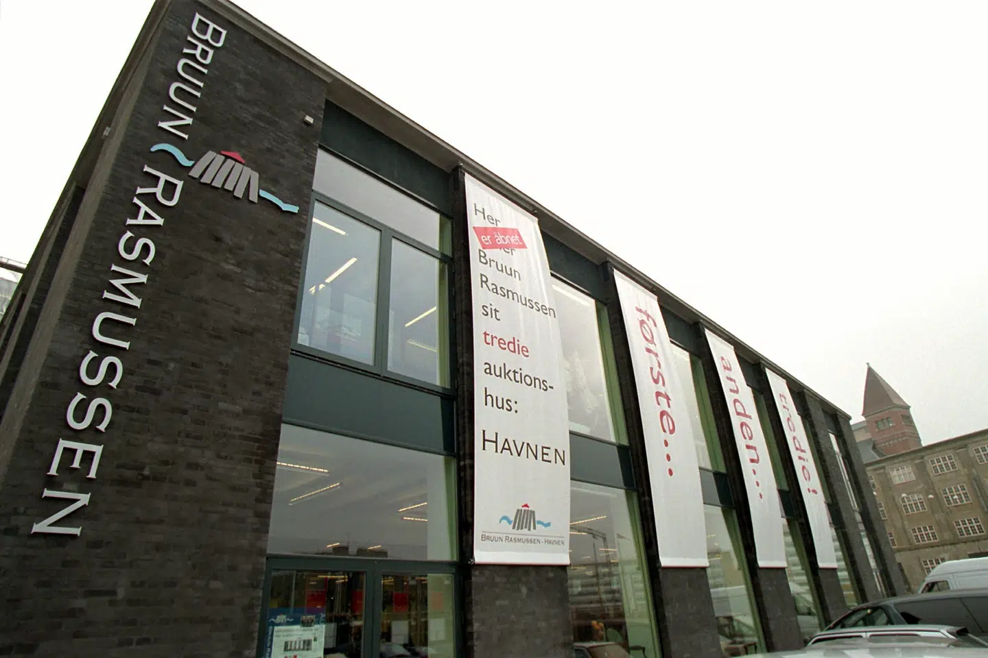 Auktionshuset Bruun Rasmussen havde mandag eftermiddag en gammel 1-rigsdalerseddel under hammeren. Den blev solgt til mere end det dobbelte af vurderingen med en pris på 170.000 kroner. (Arkivfoto) Bent Midstrup/Ritzau Scanpix