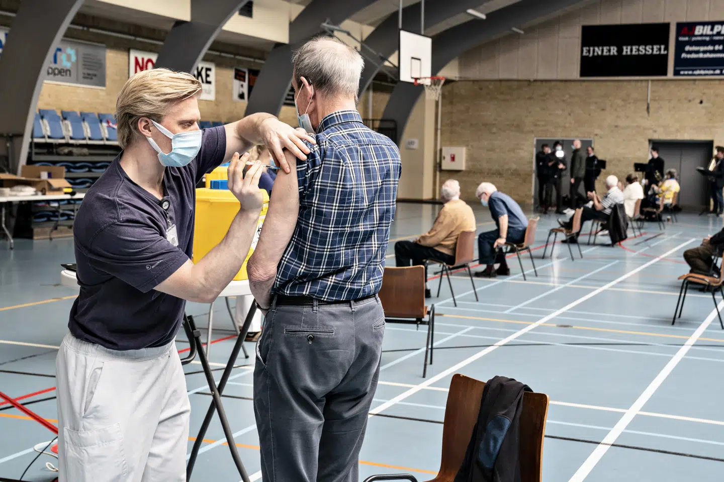 De 25-39-årige skal nu vente op til fire yderligere uger, før de kan håbe på at være færdigvaccinerede mod covid-19. (Arkivfoto) Henning Bagger/Ritzau Scanpix