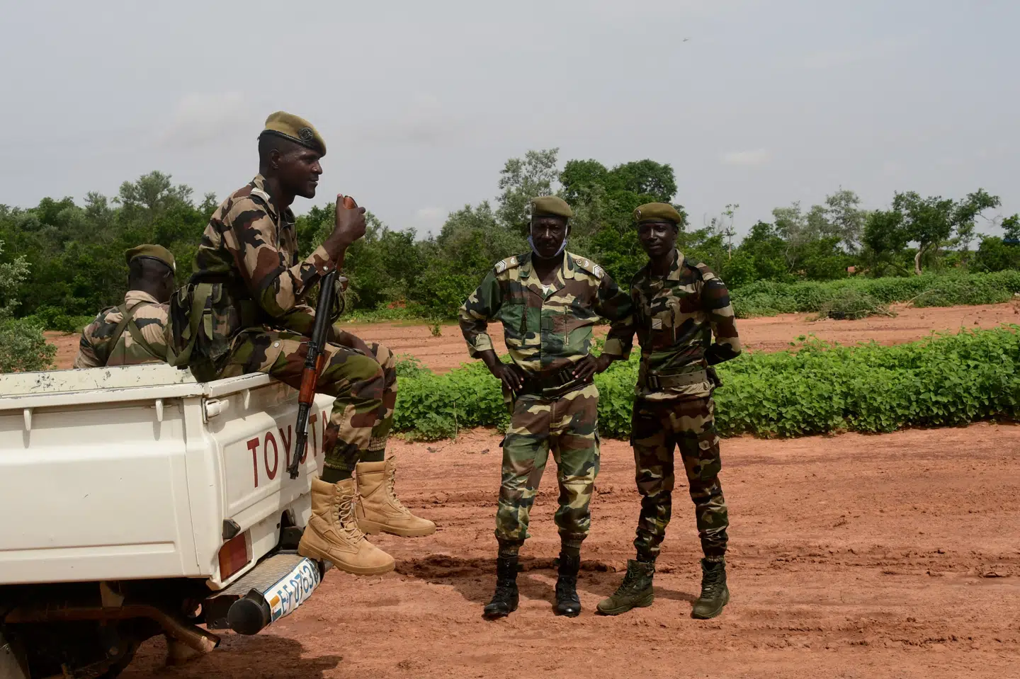 Soldater på patrulje i Niger, der siden 2018 har været plaget af islamistiske angreb fra grupper med forbindelse til al-Qaeda og Islamisk Stat. Boureima Hama/Ritzau Scanpix