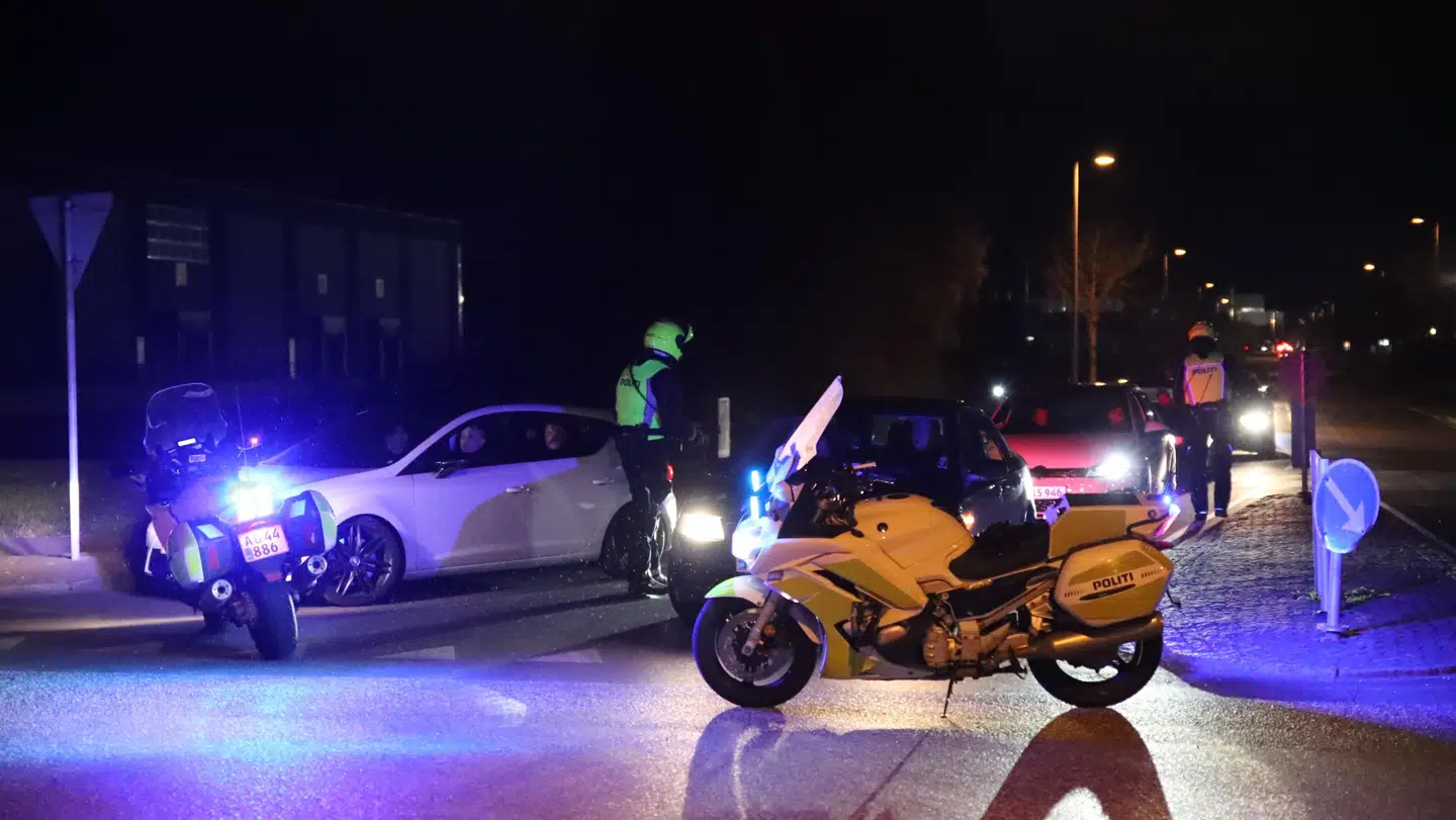 Politiet uddelte en mængde bøder i forbindelse med et gaderæs i Odensen natten til søndag.