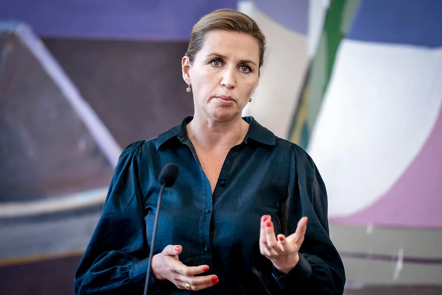 Doorstep med statsminister Mette Frederiksen (S) i Landstingssalen på Christiansborg efter statsministerens spørgetime i Folketingssalen, tirsdag den 27. april 2021.. (Foto: Liselotte Sabroe/Ritzau Scanpix)