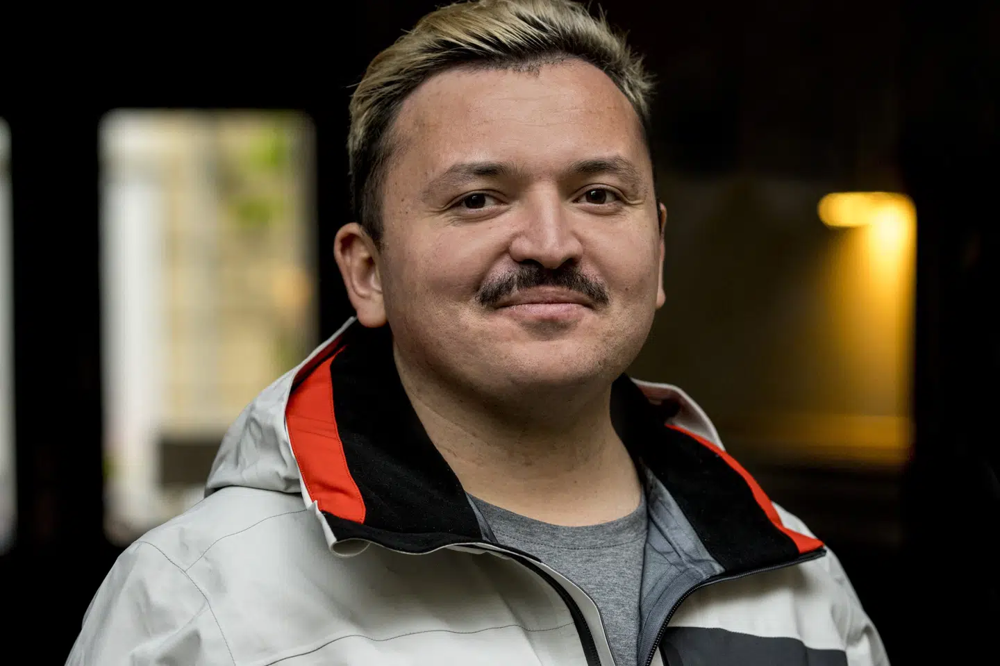 - Det var en sindssygt fed oplevelse. Alt i alt har det været en pissefed tur! Jeg har ikke fundet den dybere mening med livet over Atlanten, men jeg har fået nogle fede venskaber. Det er et super fedt minde, til når man en dag får børn at kunne sige til dem, at jeg har sejlet over Atlanten og fortalt havet, hvem der bestemmer, lyder det fra Umut Sakarya, der udgør en del af besætningen i realityturen Over Atlanten. Discovery Networks Danmark/Per Arnesen/Free