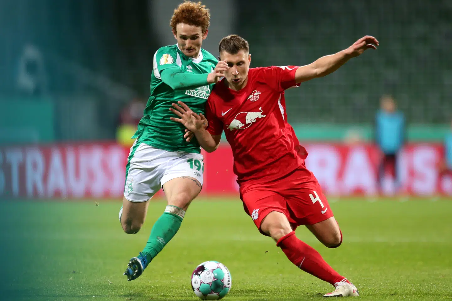 Både spillerne fra RB Leipzig og Werder Bremen kæmpede bravt for en finaleplads i den tyske pokalturnering. Cathrin Mueller/Reuters
