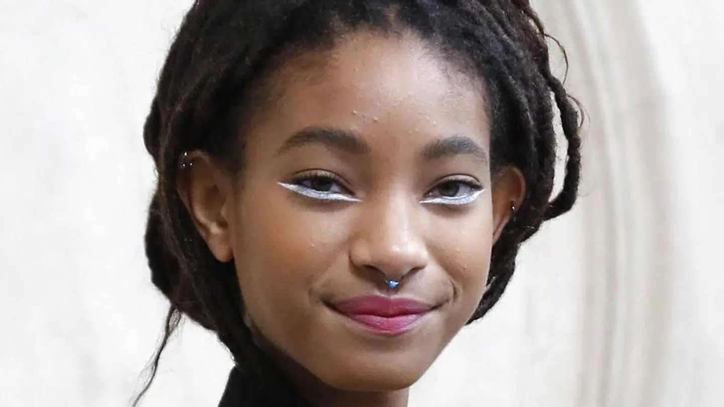 Willow Smith er gået i sine forældres fodspor og er både sanger og skuespiller. Patrick KOVARIK / AFP