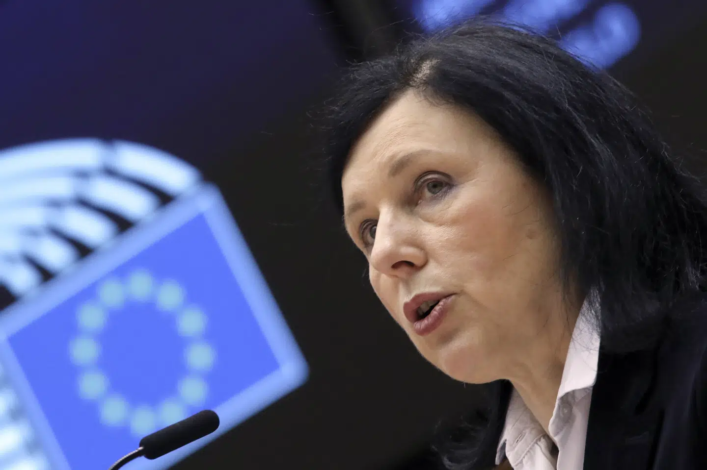 EU-kommissær for værdier, Vera Jourov, er en af de otte, der får indrejseforbud i Rusland. (Arkivfoto) Yves Herman/Ritzau Scanpix