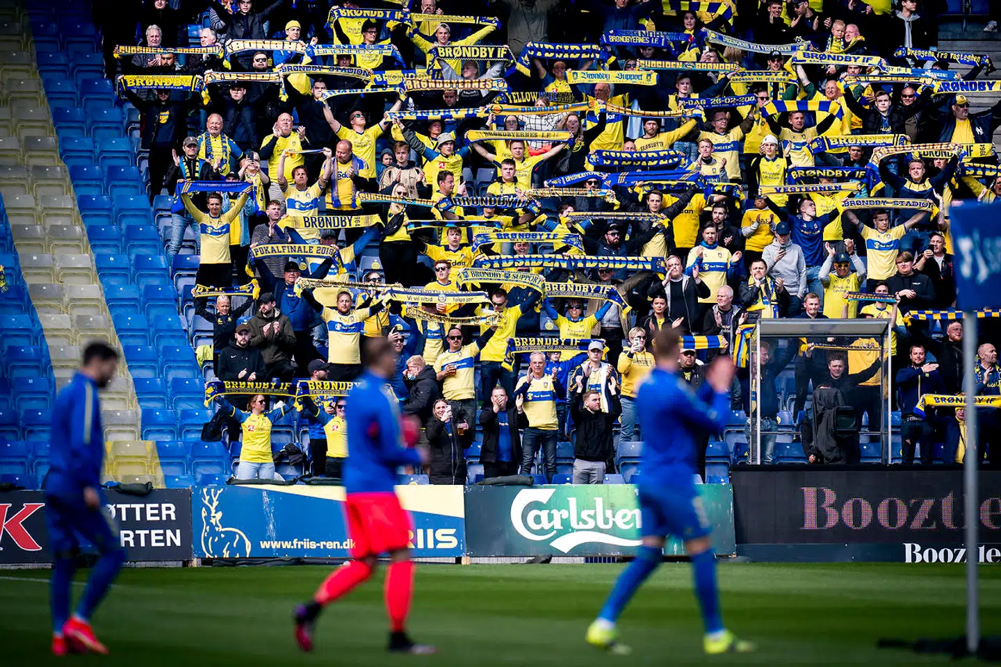Brøndby fans før superligakampen mellem Brøndby IF-Randers FC på Brøndby Stadion søndag den 25 april 2021