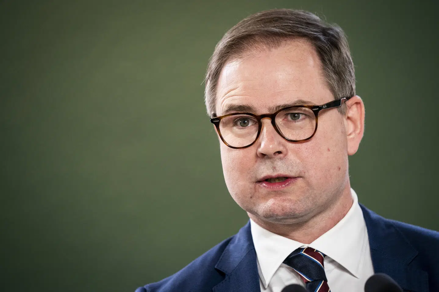 - Investeringerne vil både stimulere økonomien og holde hånden under danske job og virksomheder, siger finansminister Nicolai Wammen (S). Ida Marie Odgaard/Ritzau Scanpix