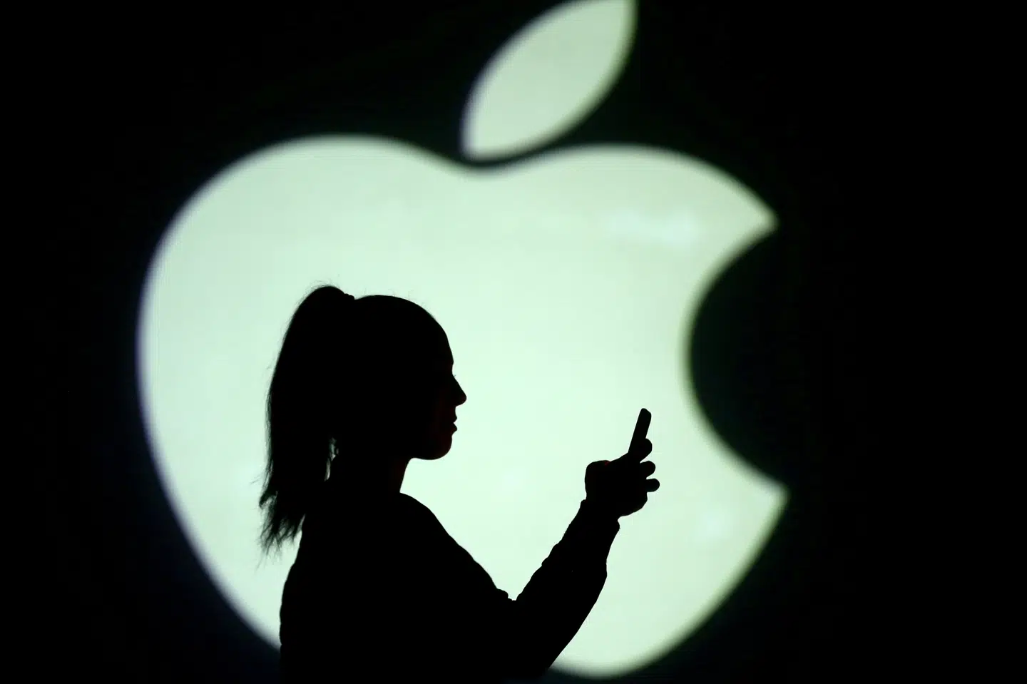 Apple har modsat mange andre virksomheder stortrivedes under coronapandemien, da hjemsendte forbrugere har købt masser af elektronik og tilmeldt sig diverse abonnementer på alt fra fitness til musik. (Arkivfoto) Dado Ruvic/Reuters