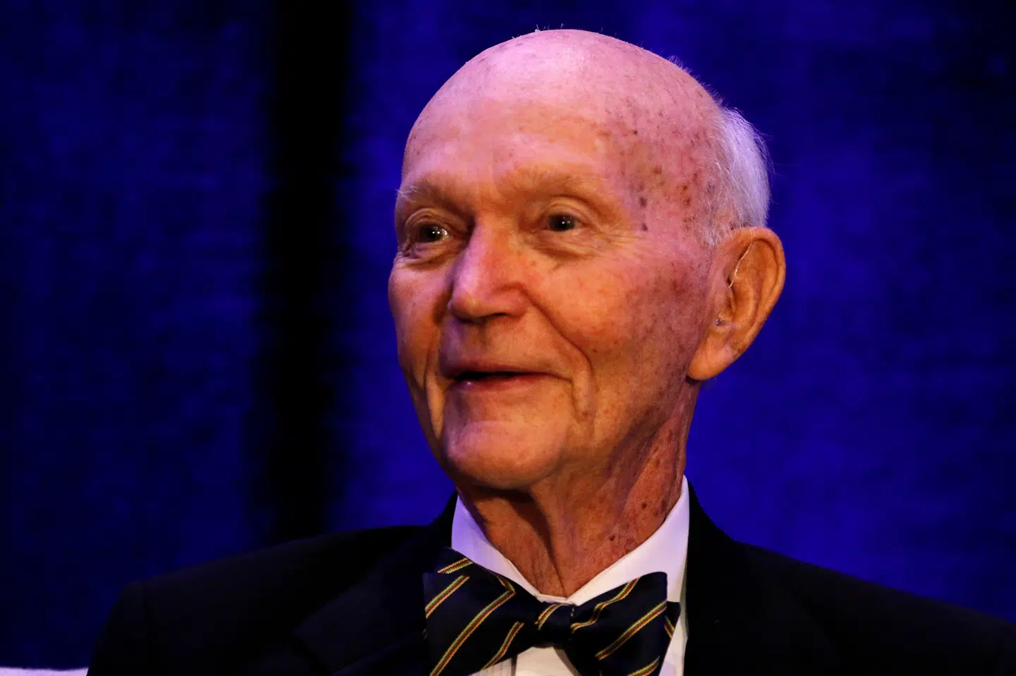 Astronaut fra Apollo 11 Michael Collins er død i en alder af 90 år. Her ses han under en debat i 2019 i forbindelse med 50-året for opsendelsen. Joe Skipper/Reuters