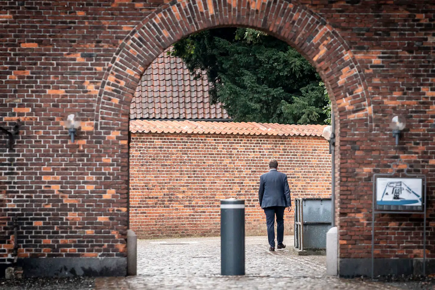 Jens Rohde forlader Den Sorte Diamant i København 7. oktober 2020, hvor tidligere partiformand Morten Østergaard meldte sin afgang. Jens Rohde forlod Radikale Venstre i januar måned og er nu kristendemokrat