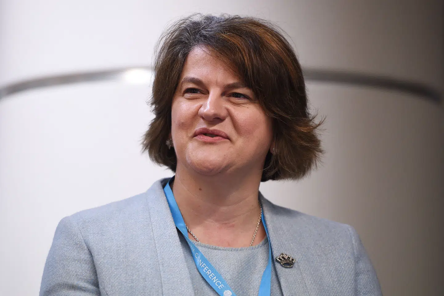 Førsteminister Arlene Foster kalder det sit livs privilegie at have tjent det nordirske folk. Hun siger i en video, at hun har forsøgt at føre både partiet og Nordirland væk fra splittelse og ad en bedre vej. (Arkivfoto) Oli Scarff/Ritzau Scanpix