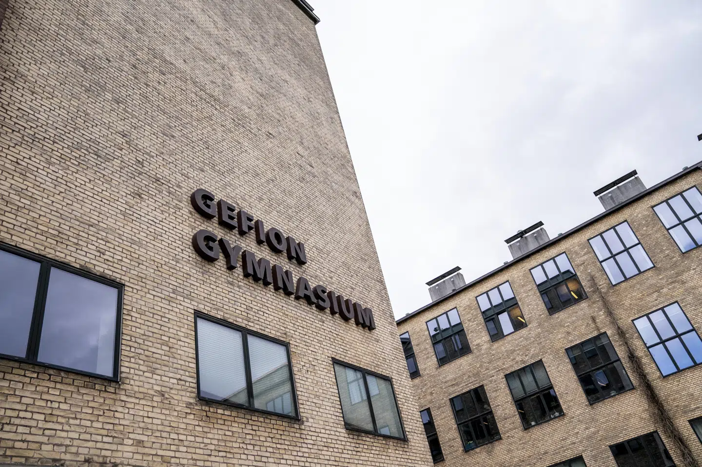 Gefion Gymnasium i København har de seneste uger været lukket for elever, selv om der ikke har været smittetilfælde, fordi smitten har været for høj i det sogn, hvor gymnasiet ligger. (Arkivfoto) Liselotte Sabroe/Ritzau Scanpix