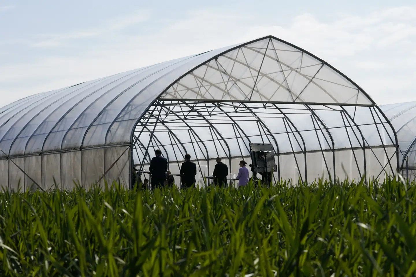 Fødevarer, landbrug og fiskeriminister Rasmus Prehn, klima-, energi- og forsyningsminister Dan Jørgensen, Miljøminister Lea Wermelin og Erhvervsminister Simon Kollerup præsenterer et grønt landbrugsudspil på et pressemøde på Landbrughøjskolen i Taastrup. Mads Claus Rasmussen/Ritzau Scanpix
