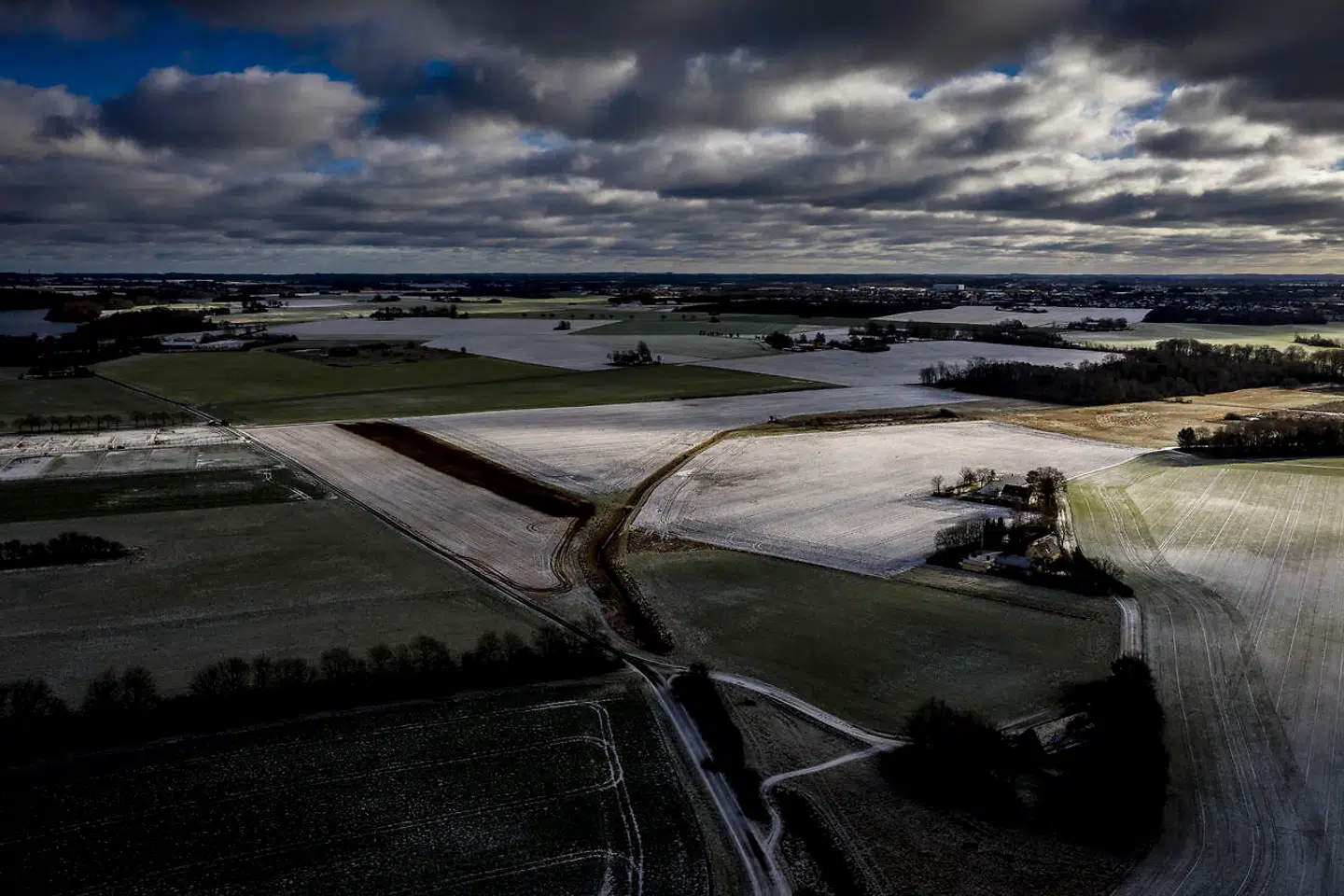 Sol og frostklart vejr ved Haraldsted Sø i Ringsted, torsdag den 28. januar 2021.. (Foto: Mads Claus Rasmussen/Ritzau Scanpix)