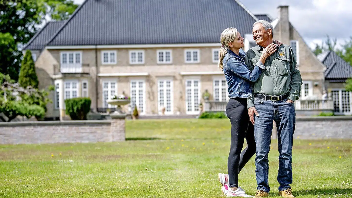Karsten Ree er gift med Jannie Ree, og så elsker han hurtige biler.