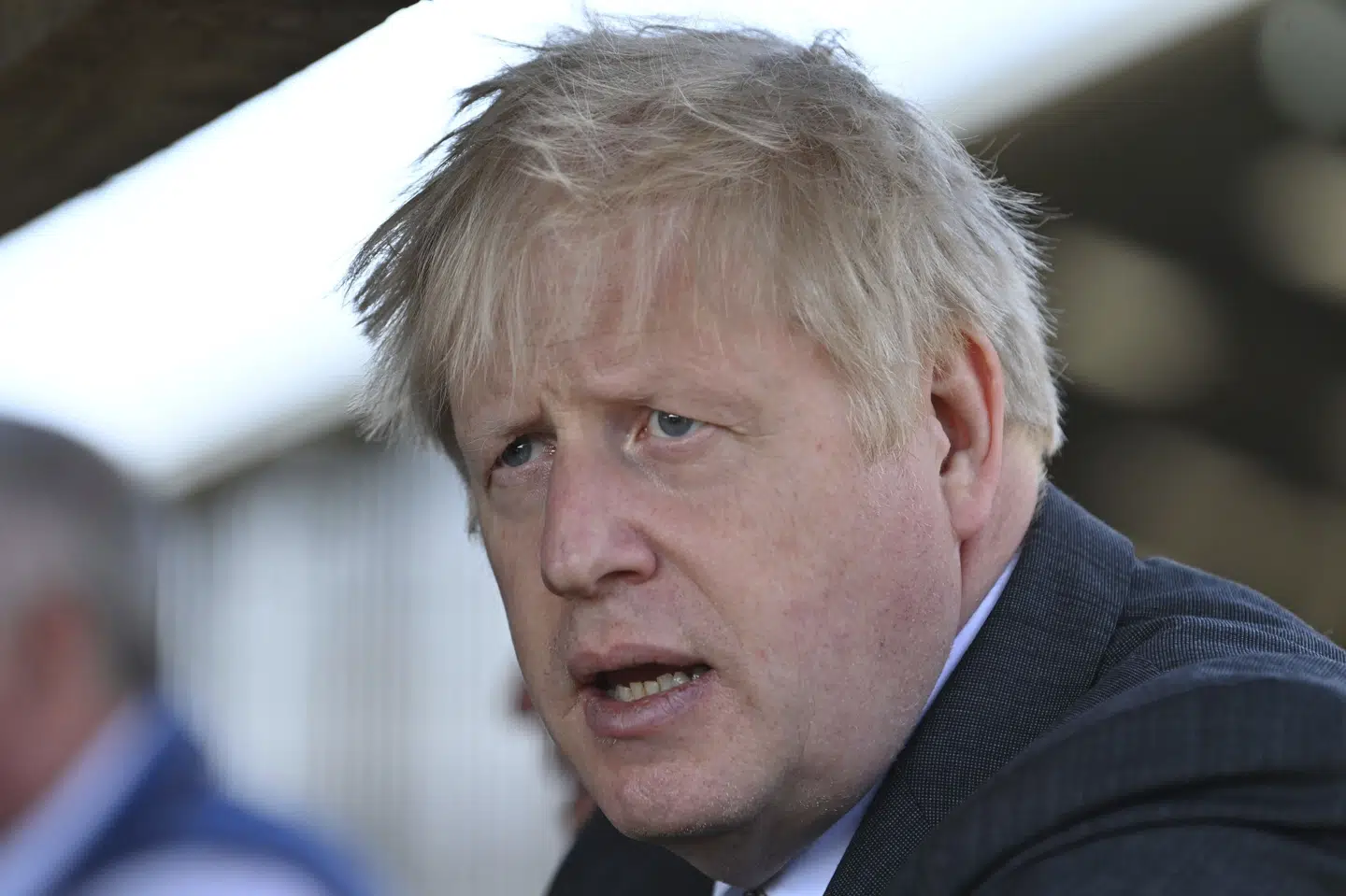 Den britiske premierminister, Boris Johnson, nægter, at han på et krisemøde sidste efterår fremsatte en bemærkning om, at han hellere ville se ligene hobe sig op end at indføre endnu en nedlukning af landet. Paul Ellis/Ritzau Scanpix