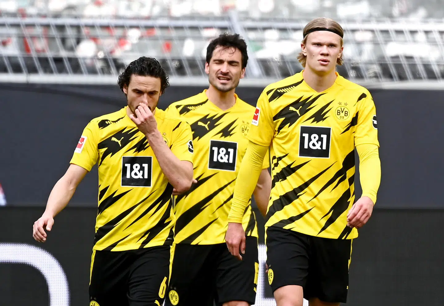 Thomas Delaney (tv.) sammen med Mats Hummels (i midten) og Erling Haaland.