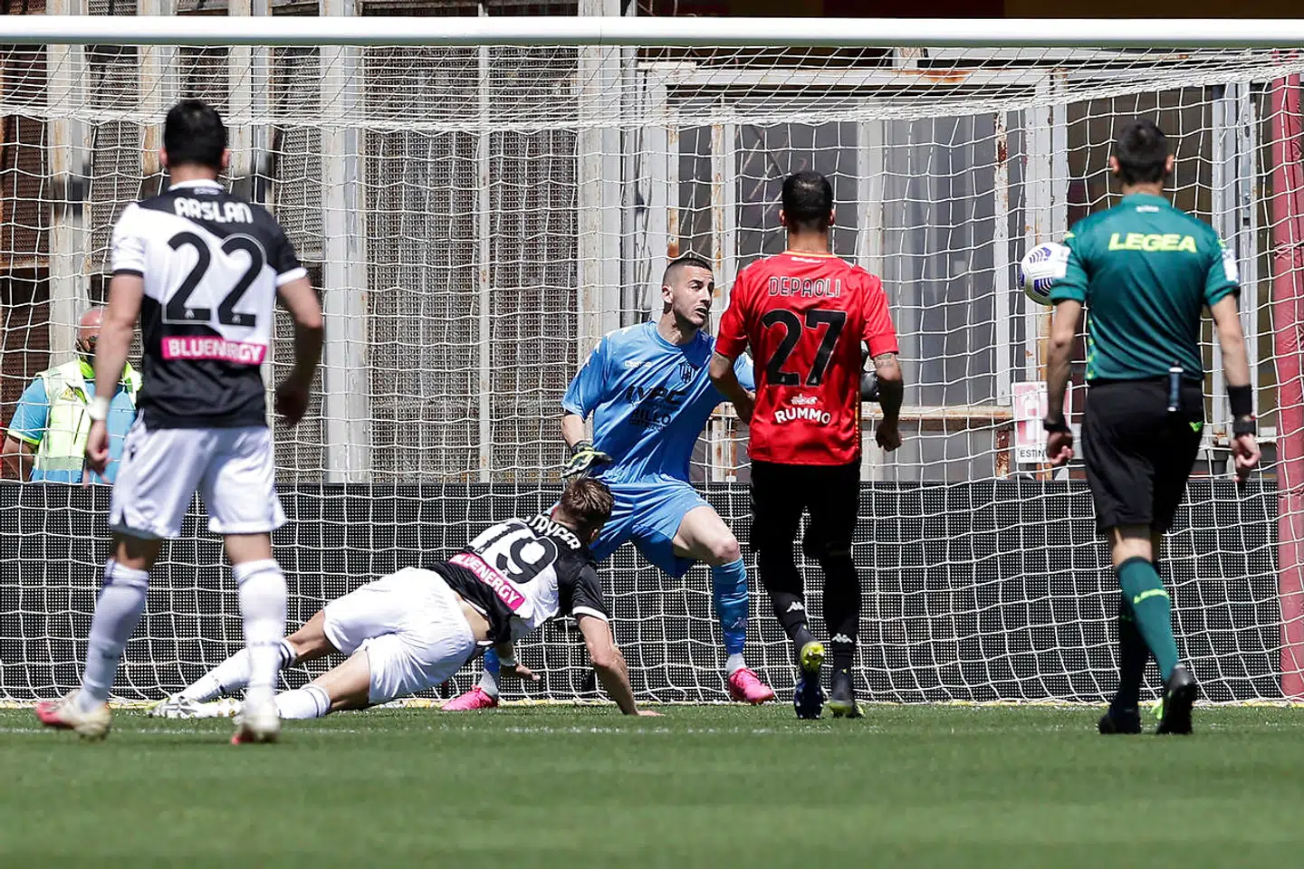Jens Stryger Larsen scorede sit andet Serie A-mål i sæsonen.