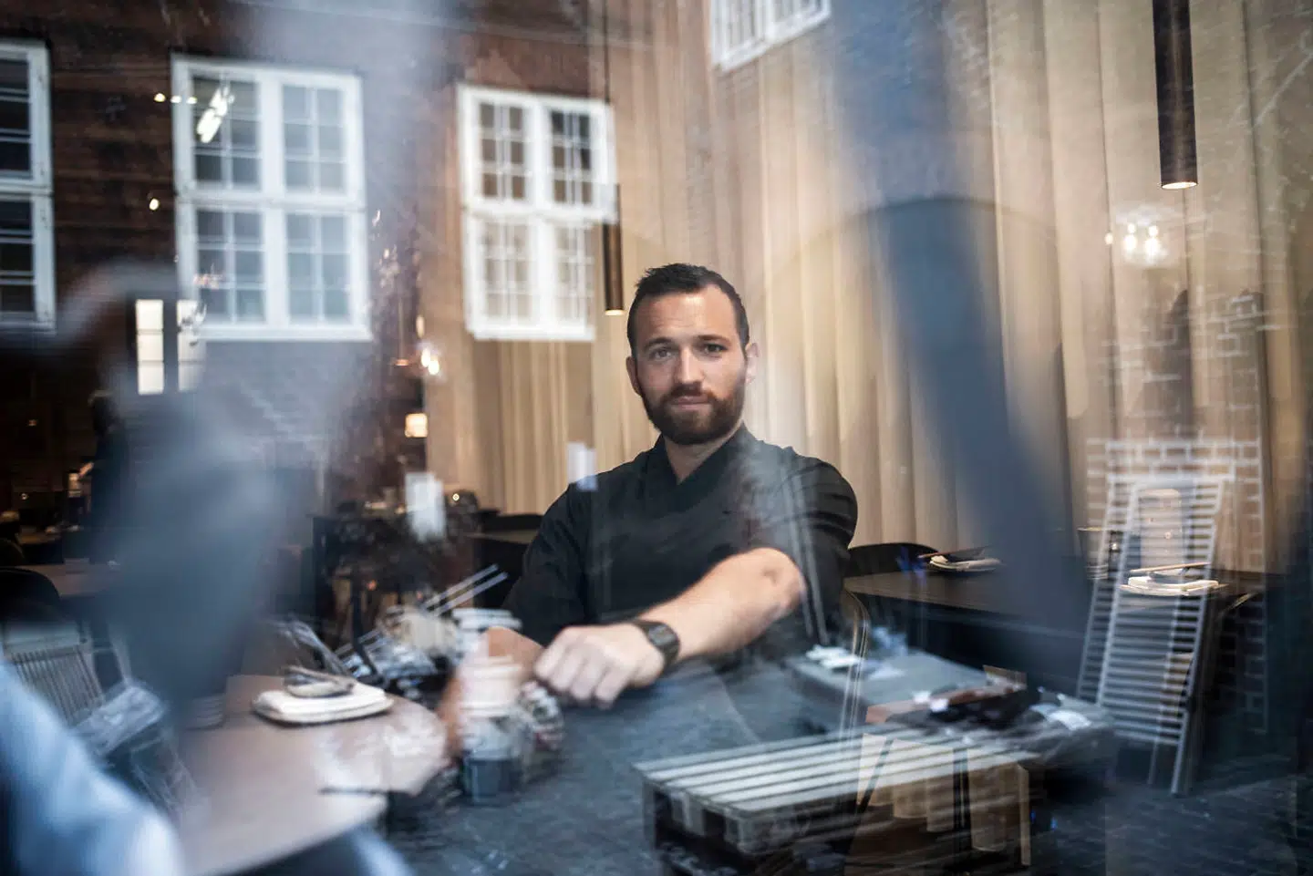 Morten Hansson, iværksætter bag Karma Sushi og Vaca har fyret hele sin ledelse og står i spidsen for at indfri sine egne ambitioner om at åbne 6-8 nye kæder inden 2020.